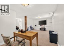1142 Elgin Avenue, Moose Jaw, SK S6H4H1 Photo 36