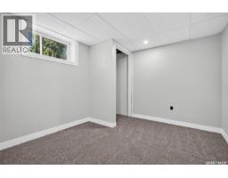 1142 Elgin Avenue, Moose Jaw, SK S6H4H1 Photo 37