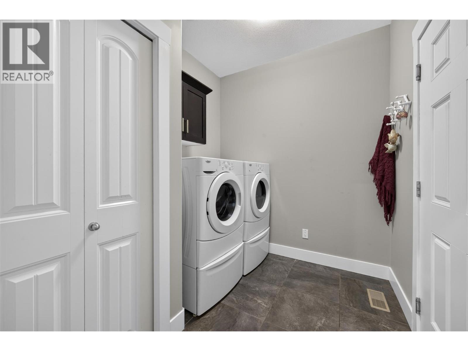 1040 Mt Revelstoke Place Unit# 14 Lot# 20, Vernon