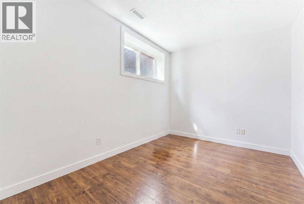 3409 2 Street NW - Image 33
