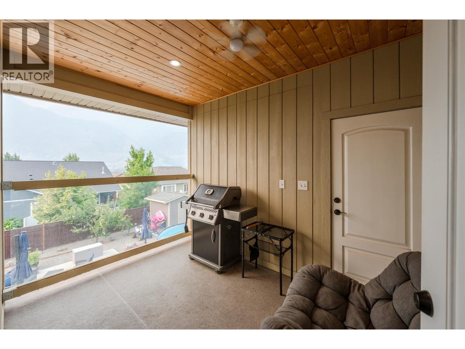 317 2nd Avenue, Keremeos