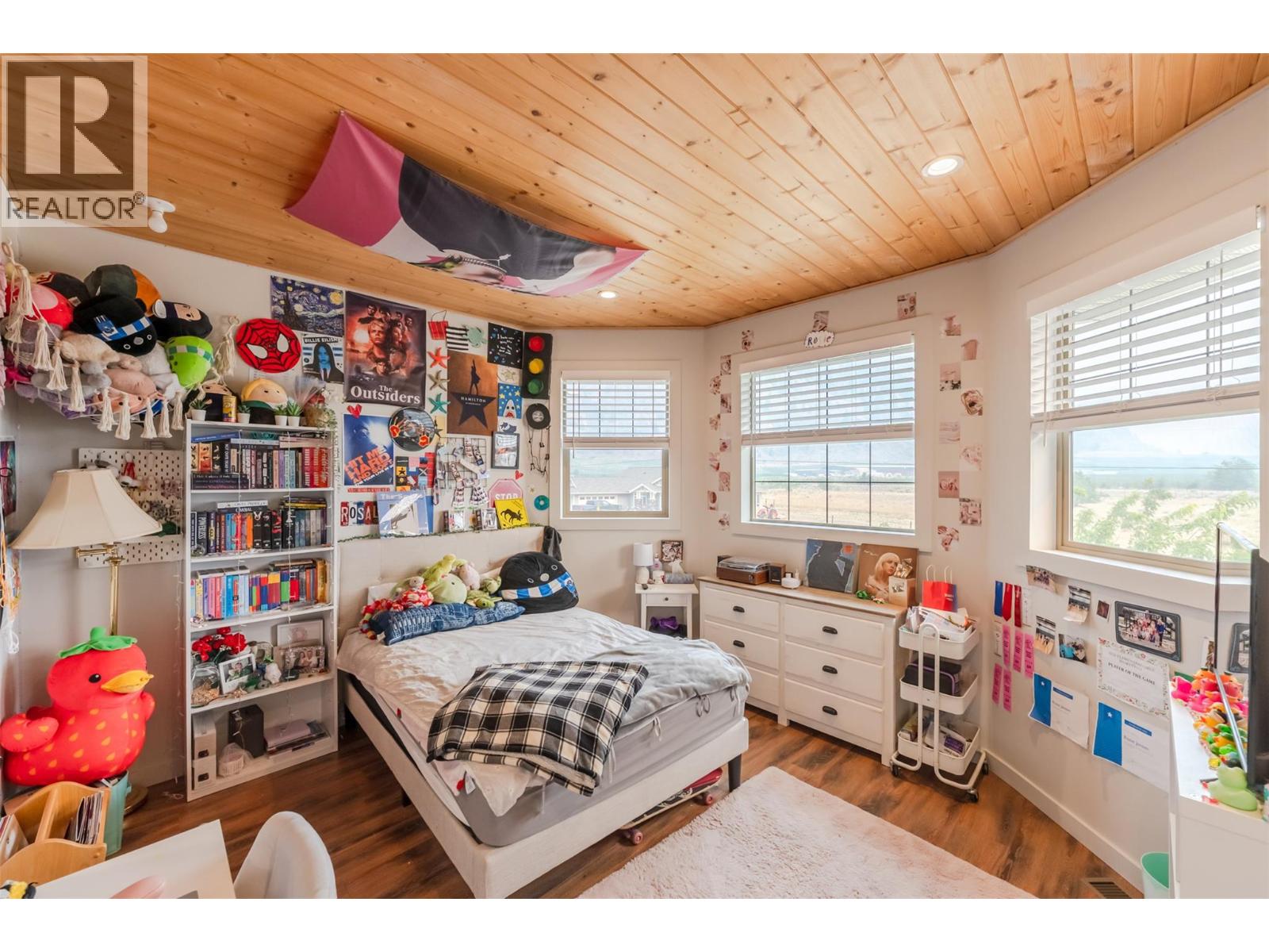 317 2nd Avenue - 33