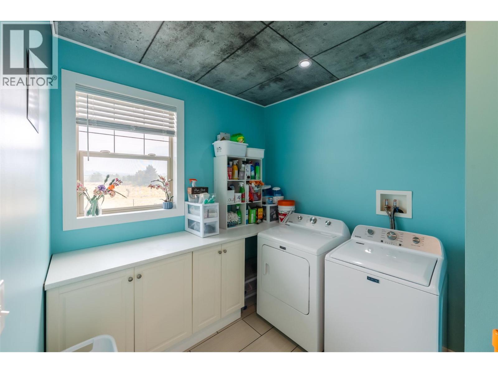 317 2nd Avenue, Keremeos