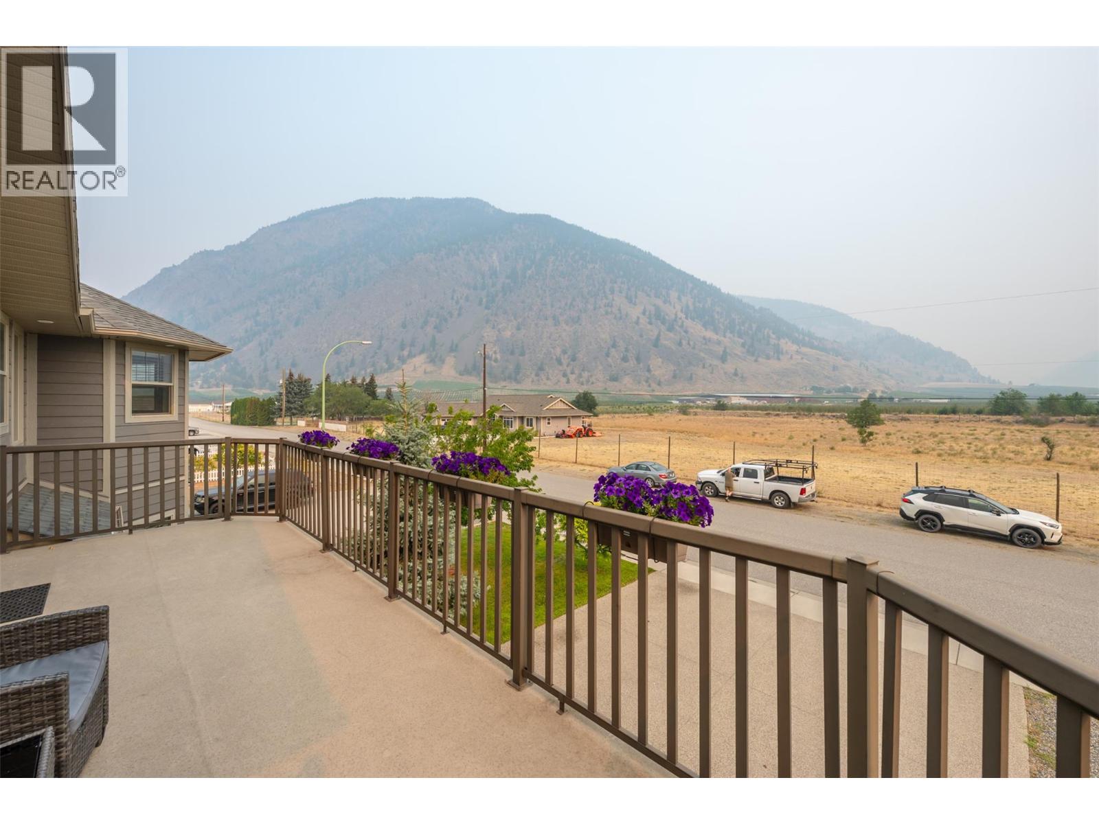 317 2nd Avenue, Keremeos