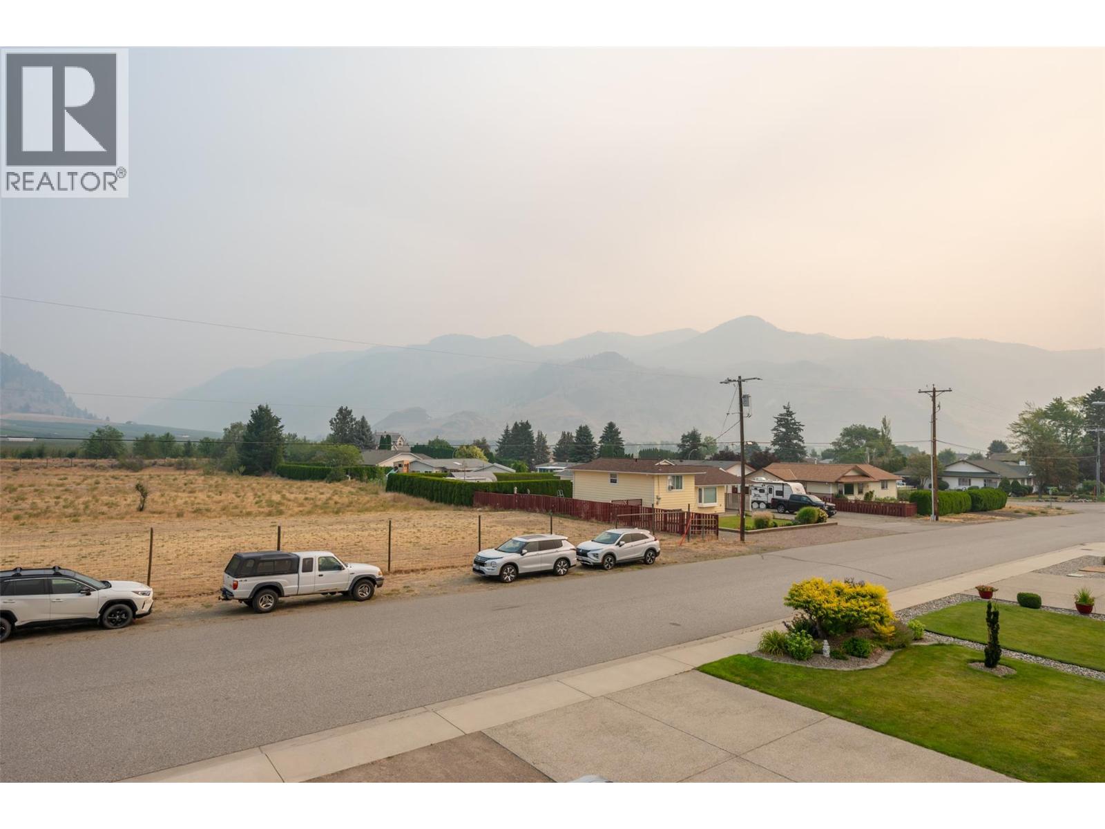 317 2nd Avenue, Keremeos