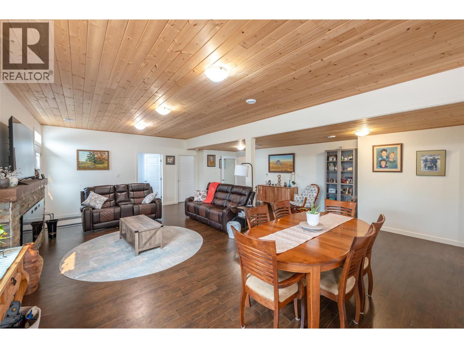 317 2nd Avenue, Keremeos