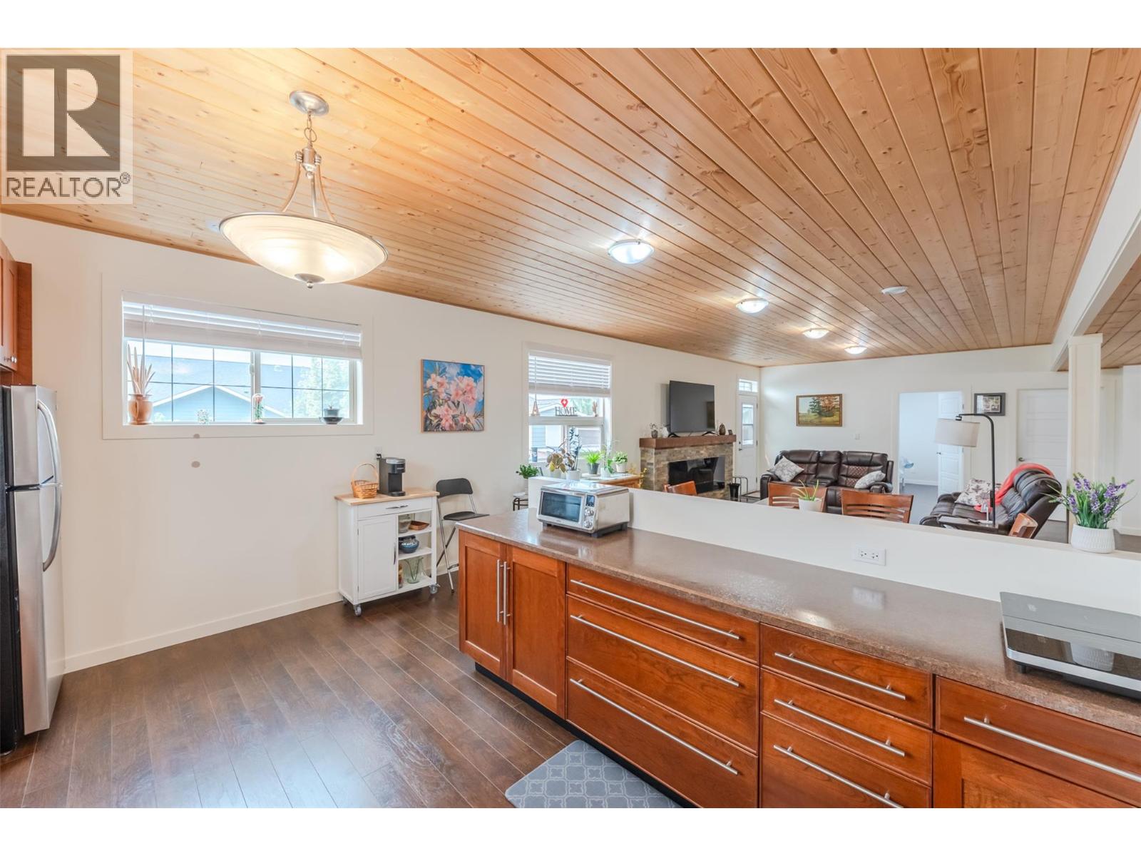317 2nd Avenue, Keremeos