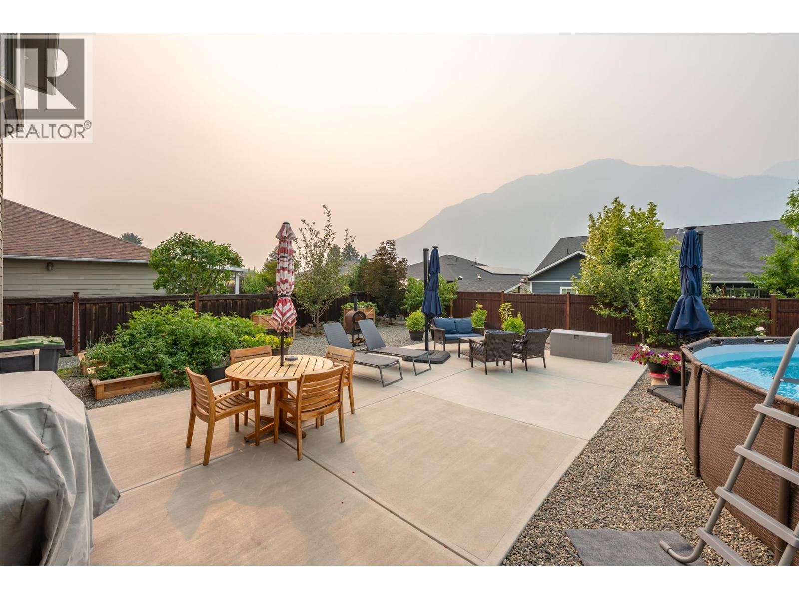 317 2nd Avenue, Keremeos