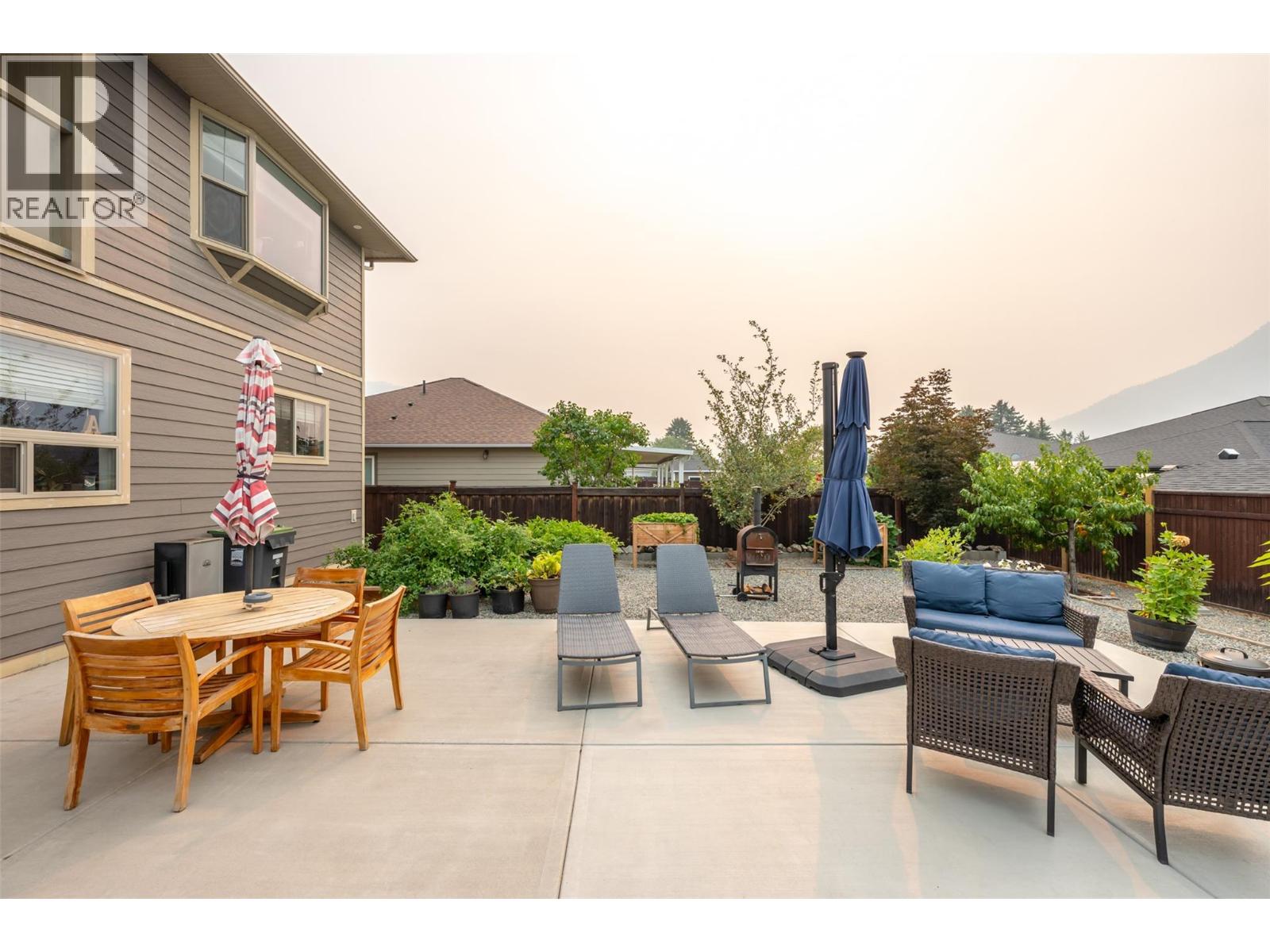 317 2nd Avenue, Keremeos