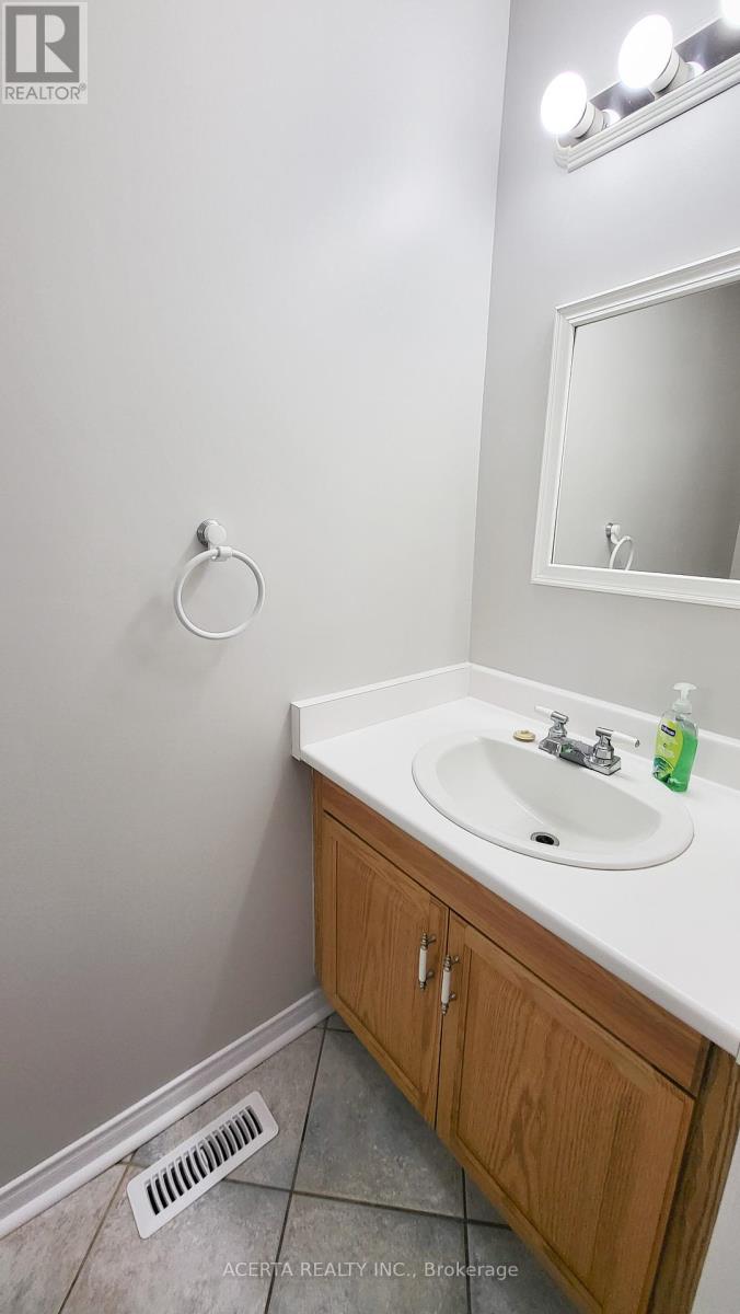 3 Bed, 2 Bath House for Sale in Ottawa – 249 TEAL CRESCENT, Ottawa – MLS# X13654824 - Image 9