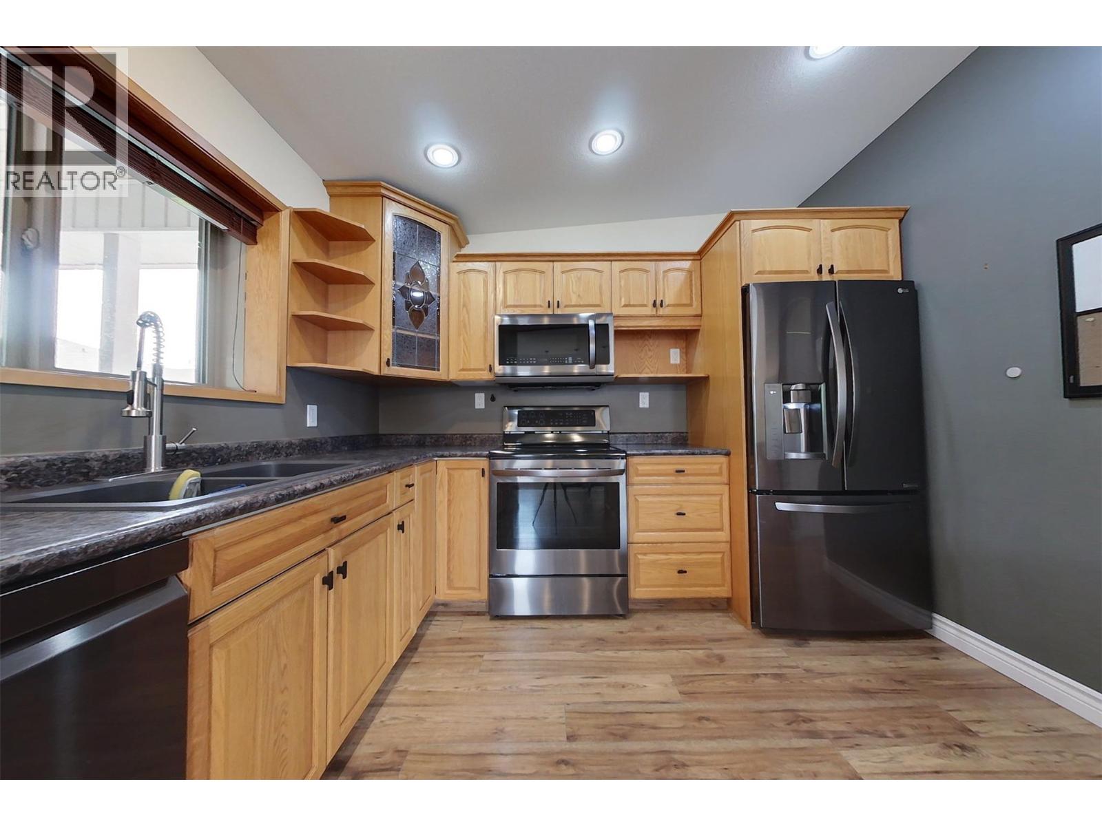 1409 Southview Drive photo 9