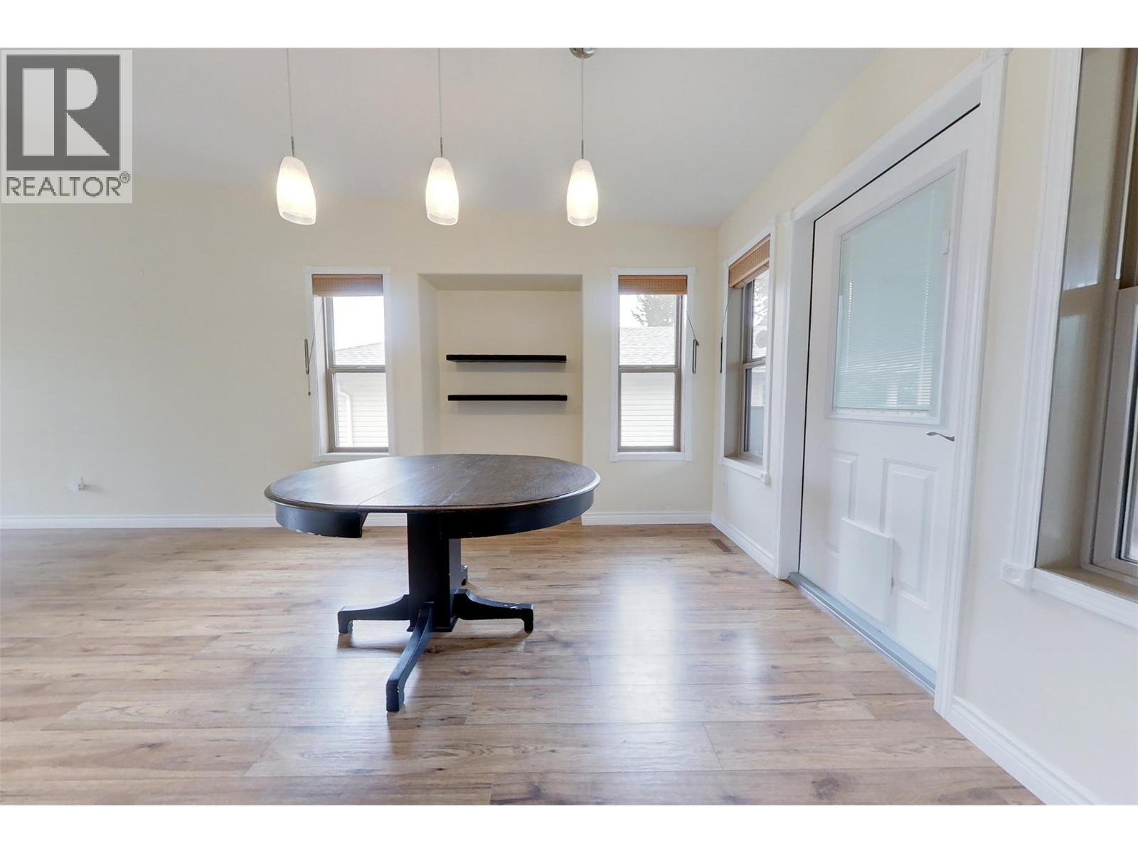 1409 Southview Drive photo 12