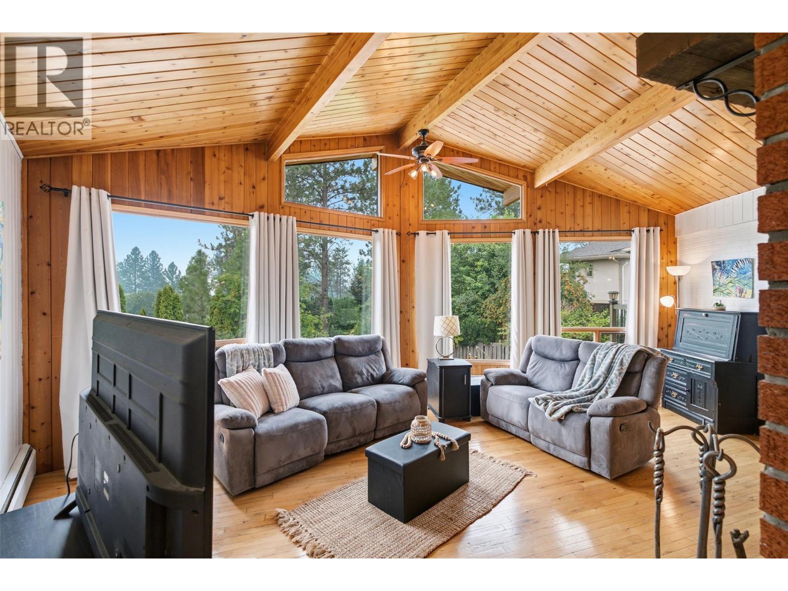 2402 Reid Avenue - Image 15
