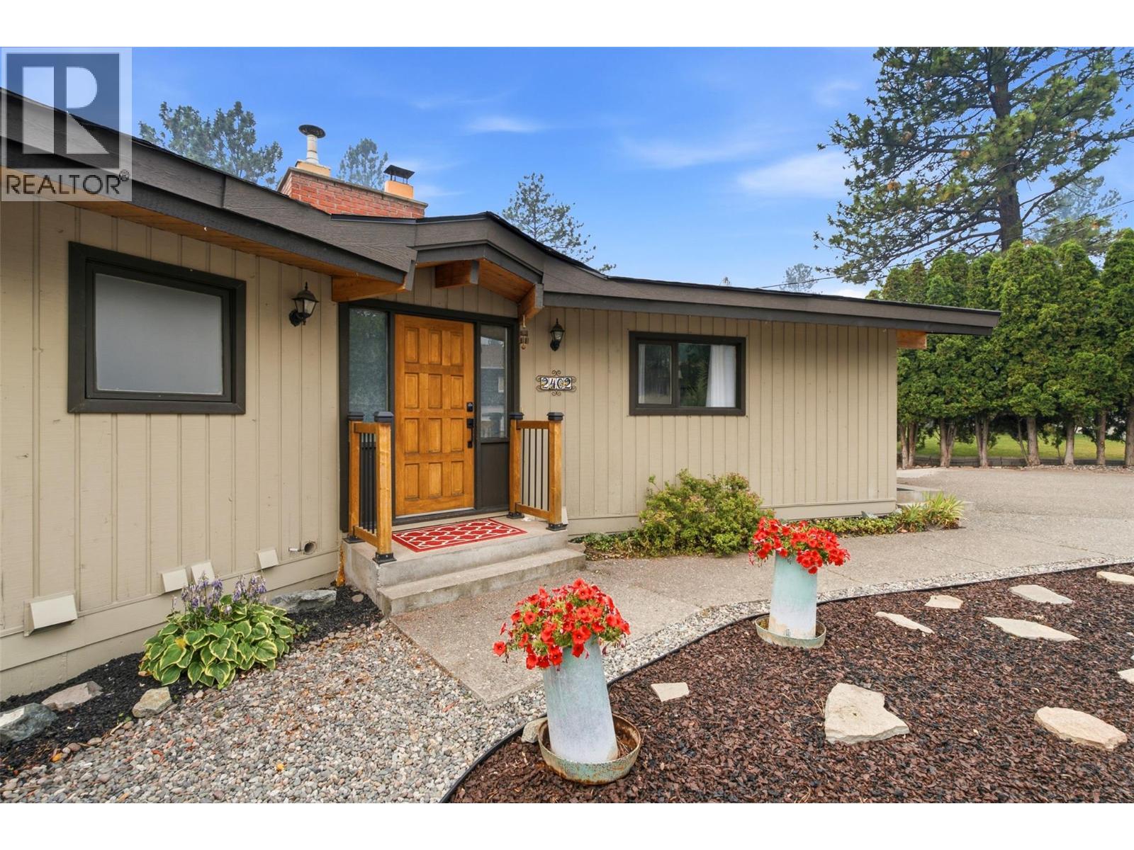 2402 Reid Avenue - Image 76
