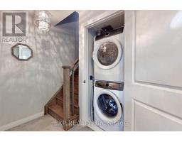 16 Caroline Carpenter Grove, Toronto, ON M3K0B1 Photo 15