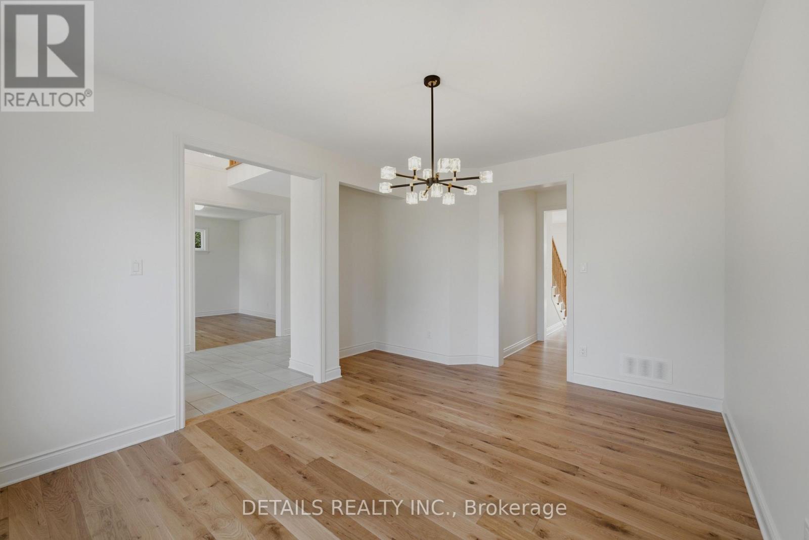 28 RIDINGVIEW CRESCENT - 11