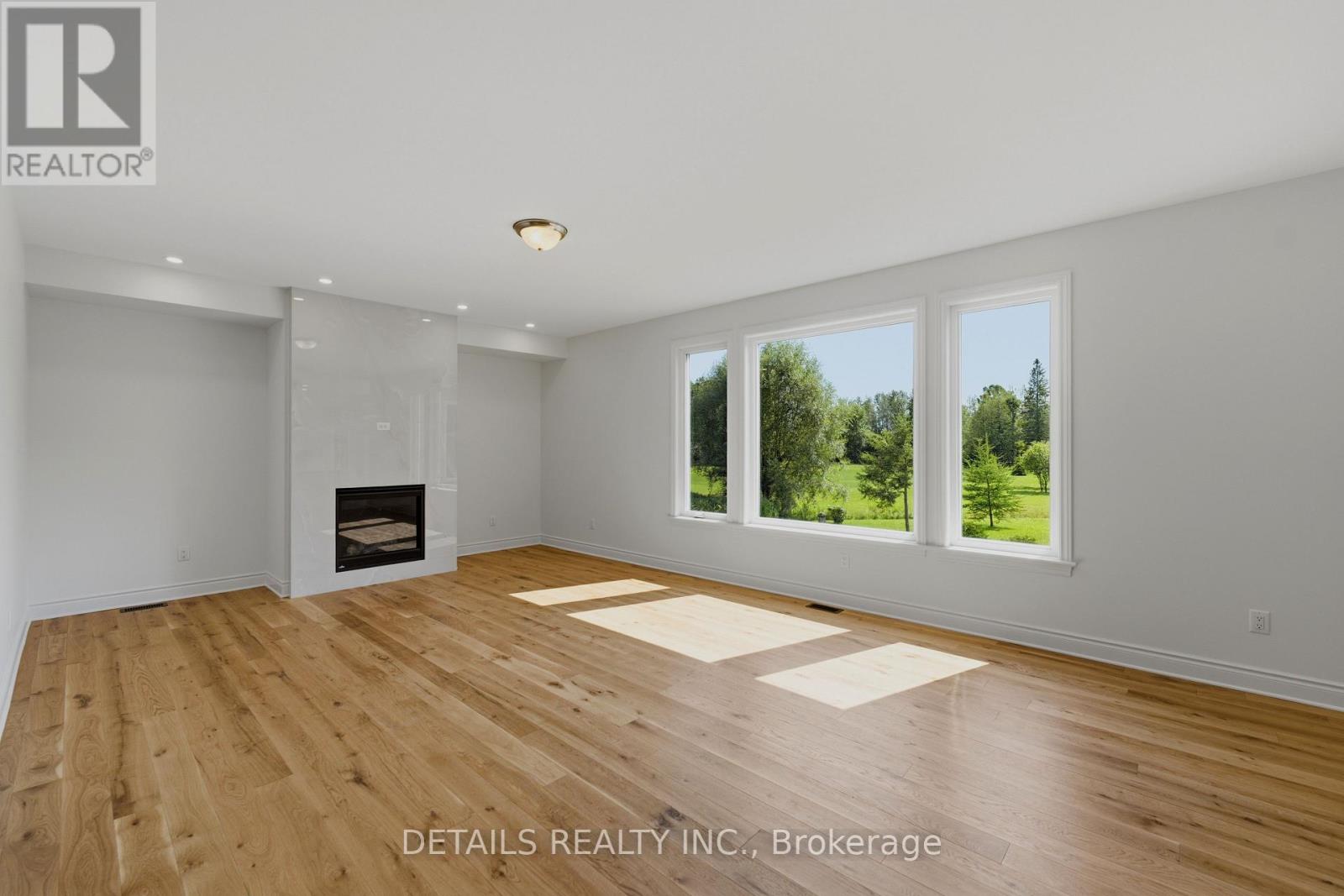 28 RIDINGVIEW CRESCENT - 25