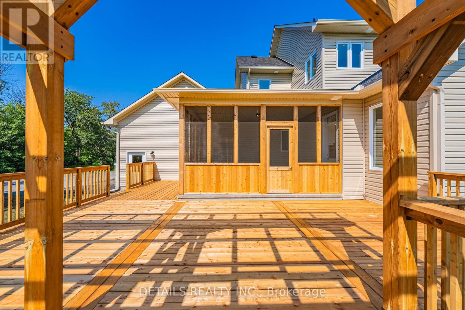 28 RIDINGVIEW CRESCENT - 46
