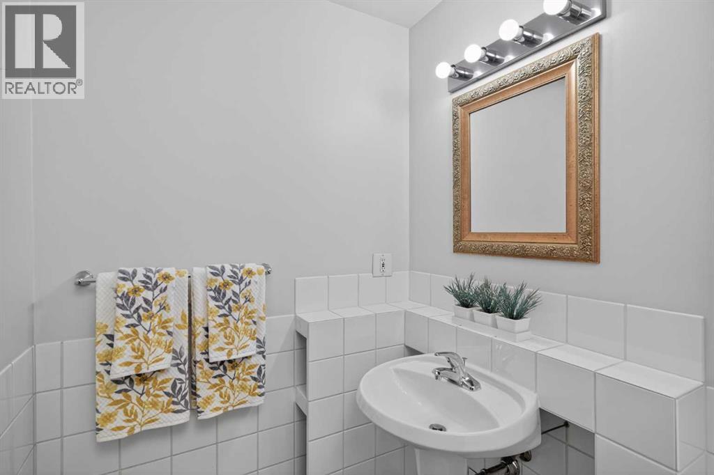 #310 1735 11 Avenue SW - 25
