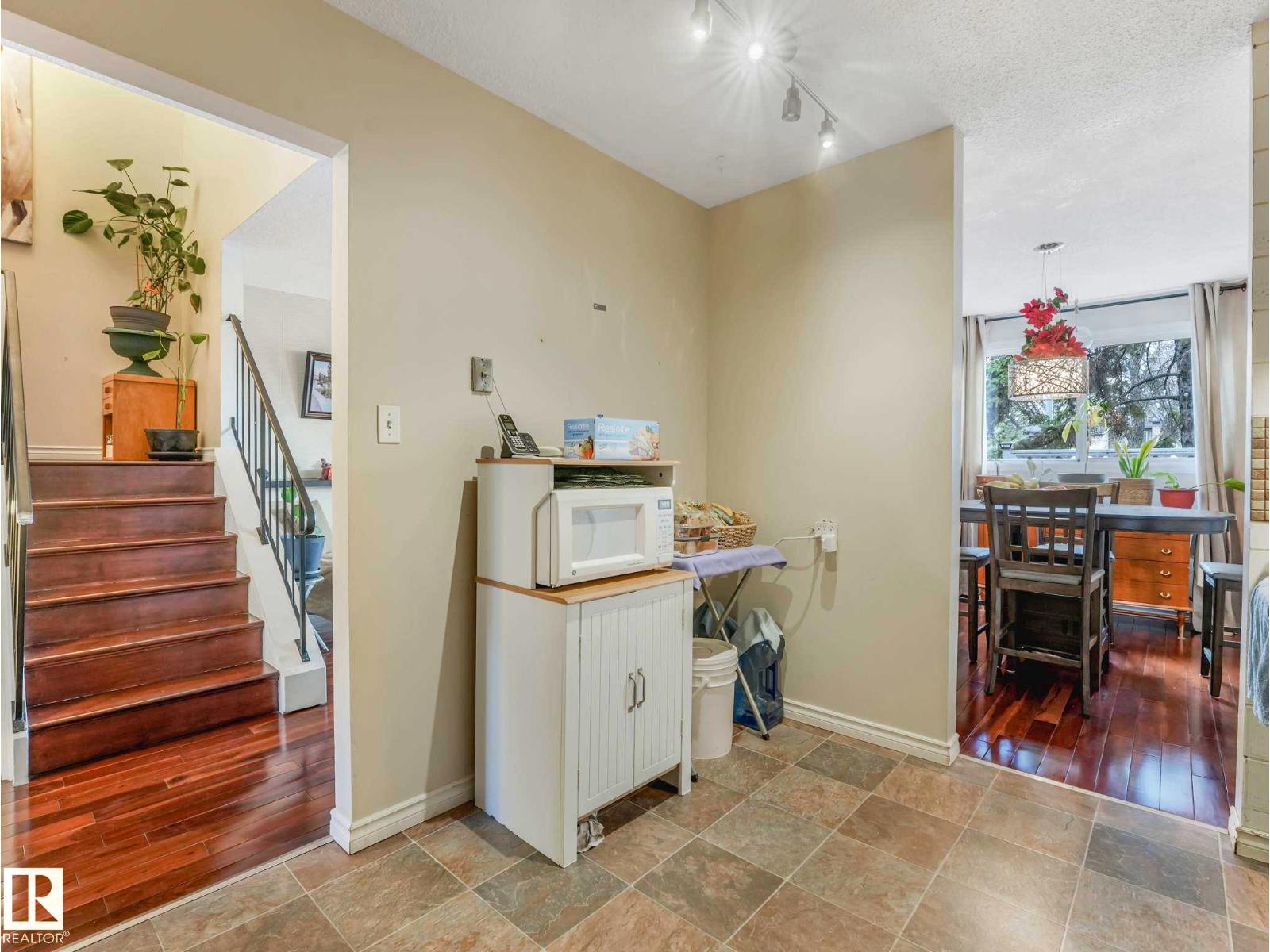 13405 40 St NW - Image 19