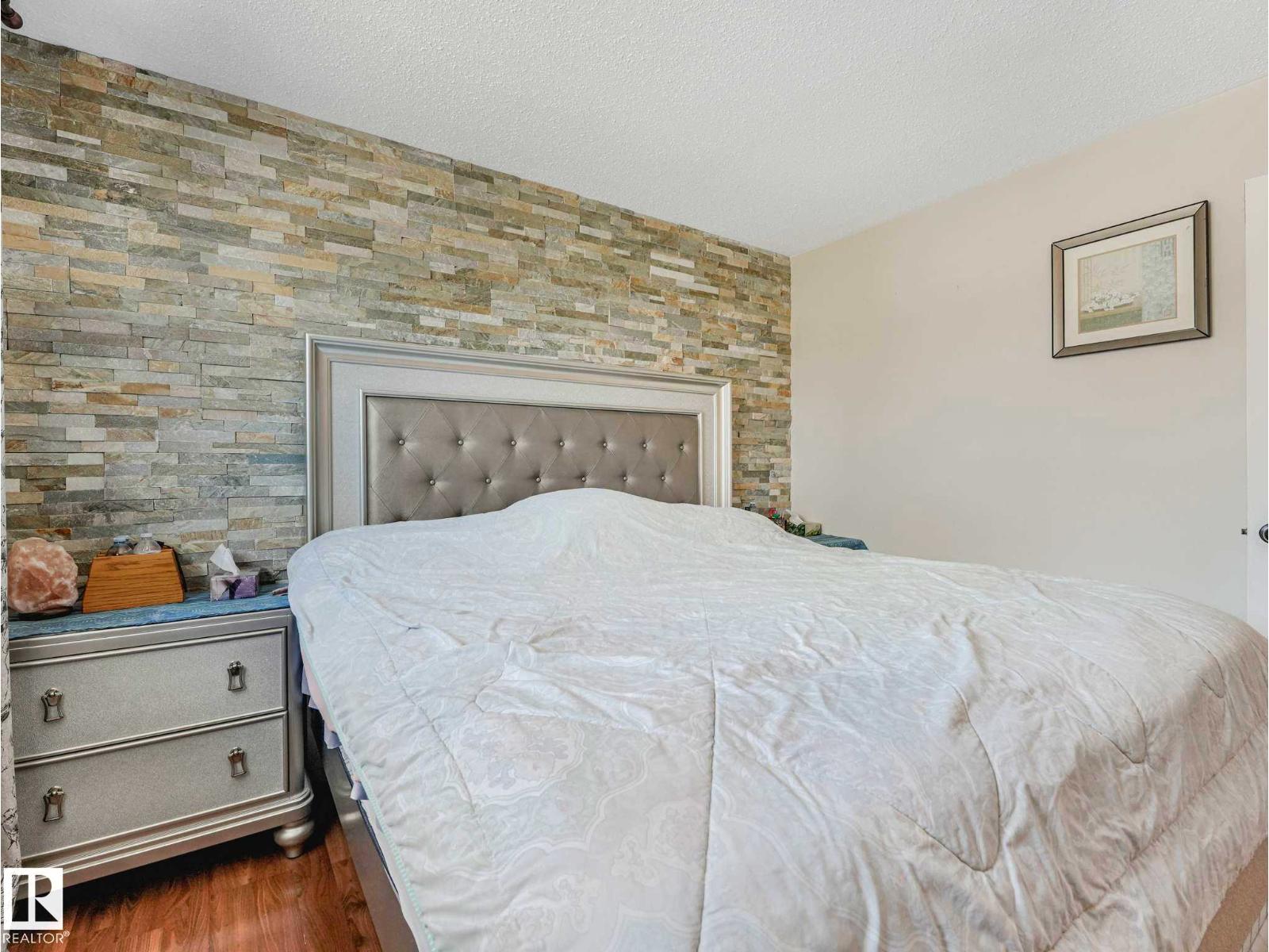 13405 40 St NW - Image 32