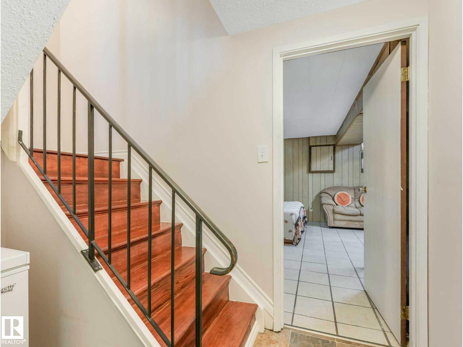 13405 40 St NW - Image 37