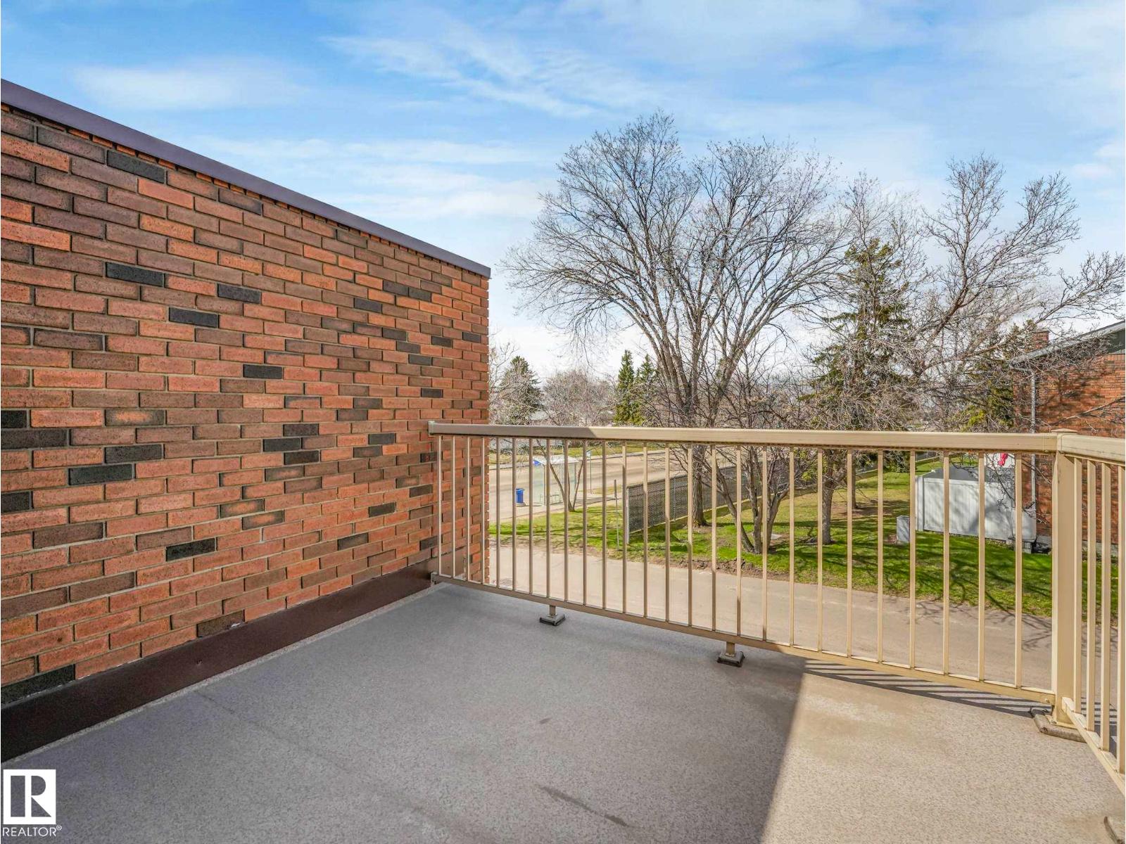 13405 40 St NW - 55