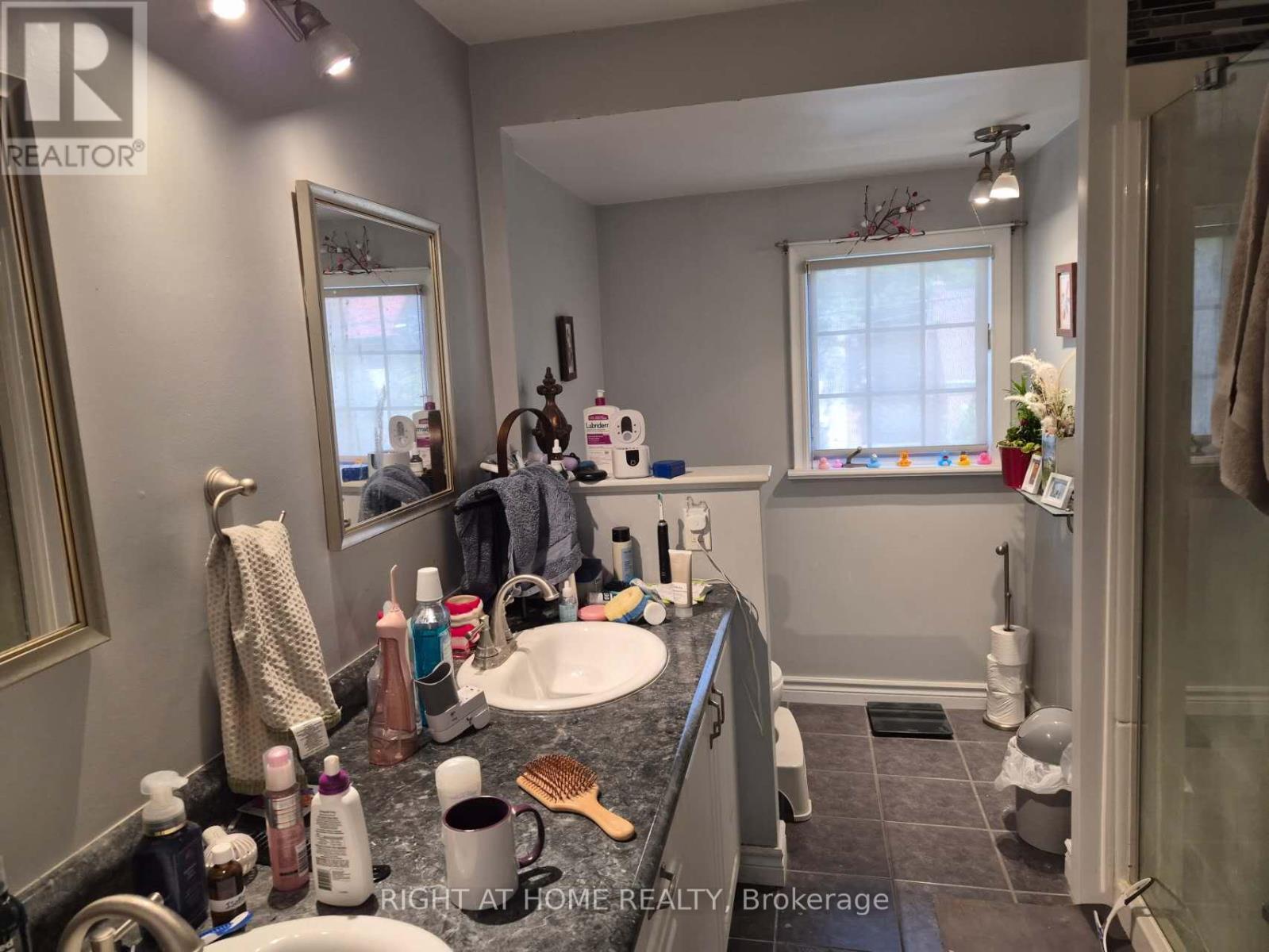 17 GWENDOLEN AVENUE - 20