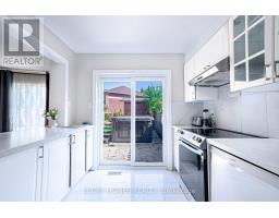 65 Lyfytt Crescent, Barrie, ON L4N7X5 Photo 10