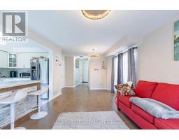 65 Lyfytt Crescent, Barrie, ON L4N7X5 Photo 8