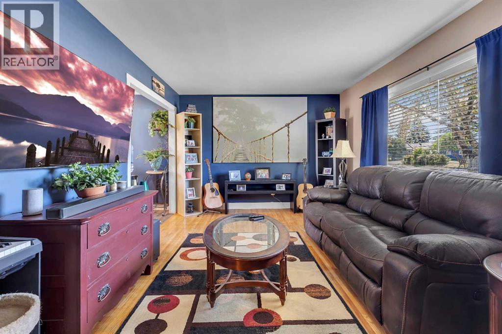 2614 44 Street SE - Image 5
