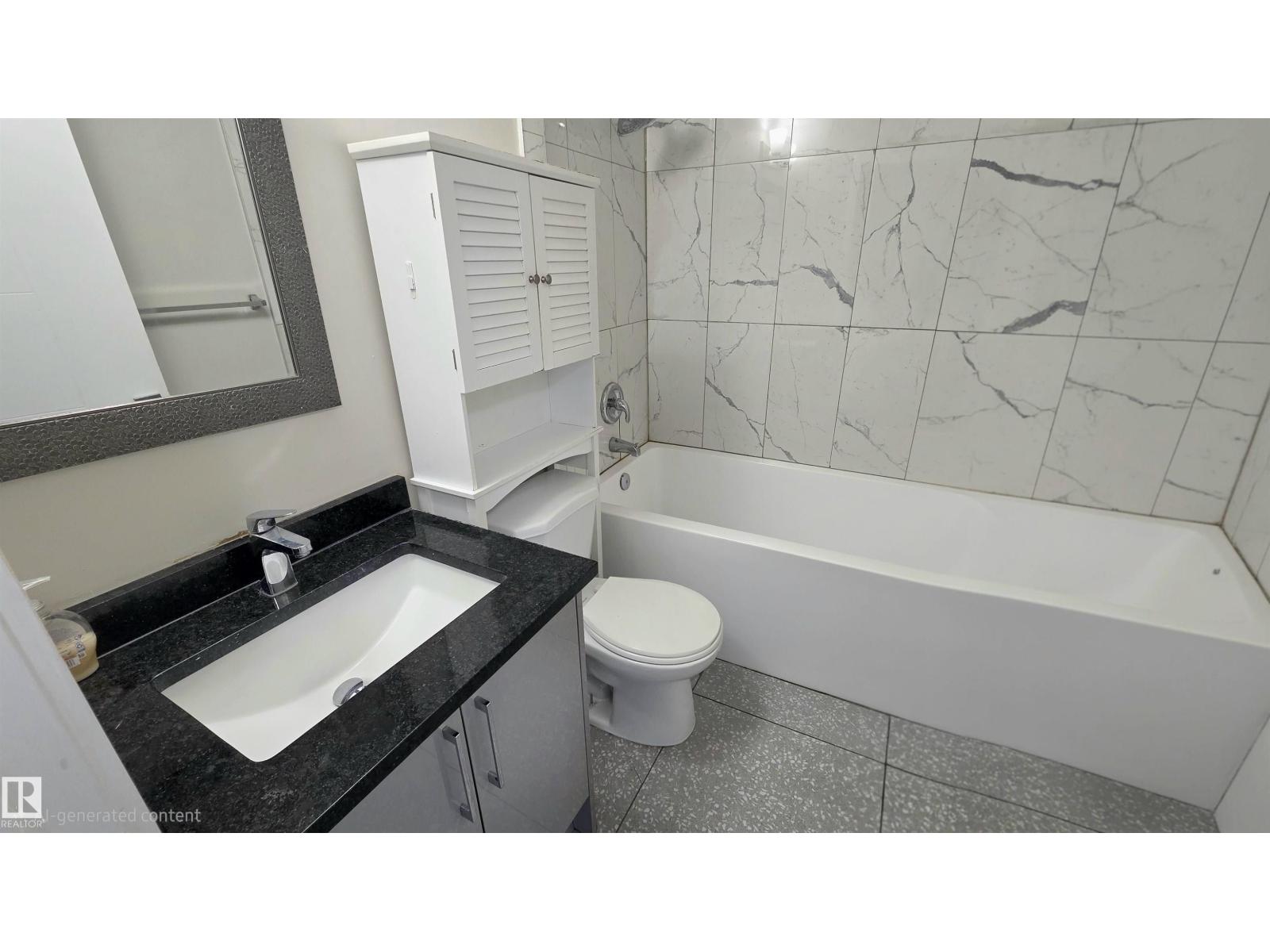 9131 83 AV NW - Image 17