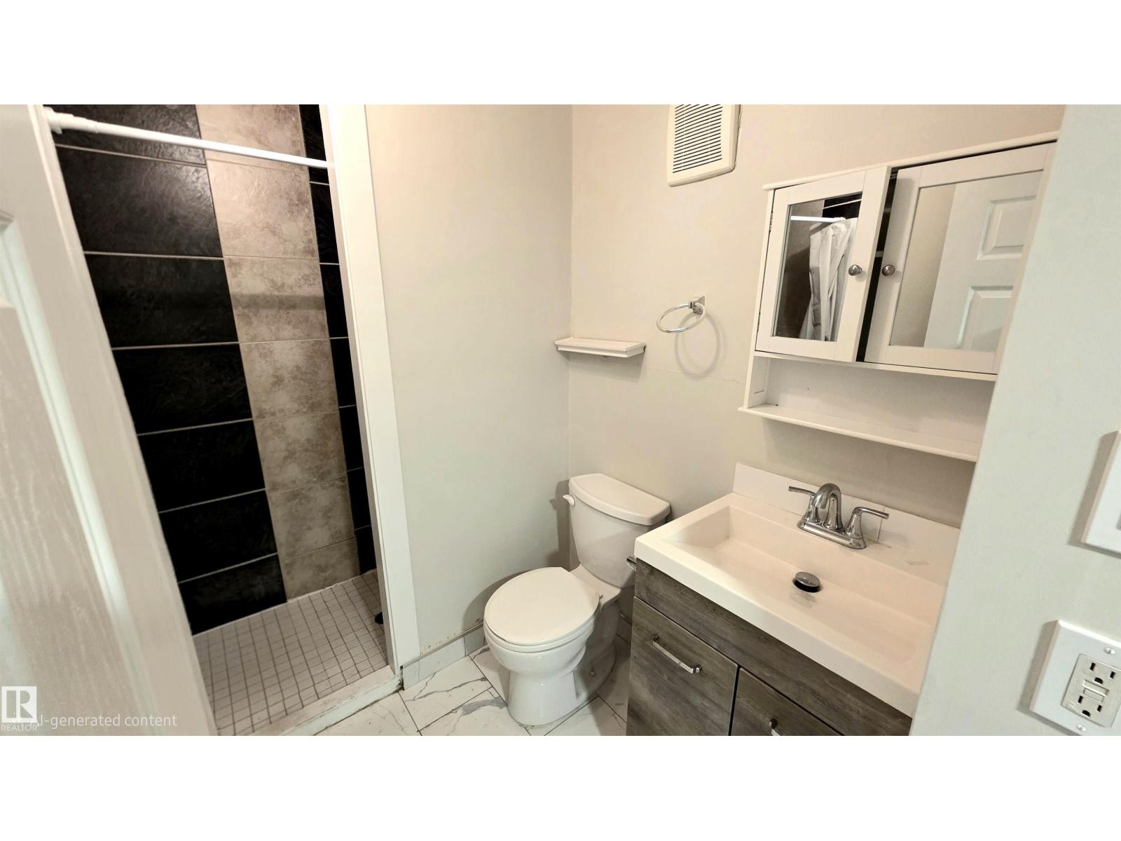 9131 83 AV NW - 26