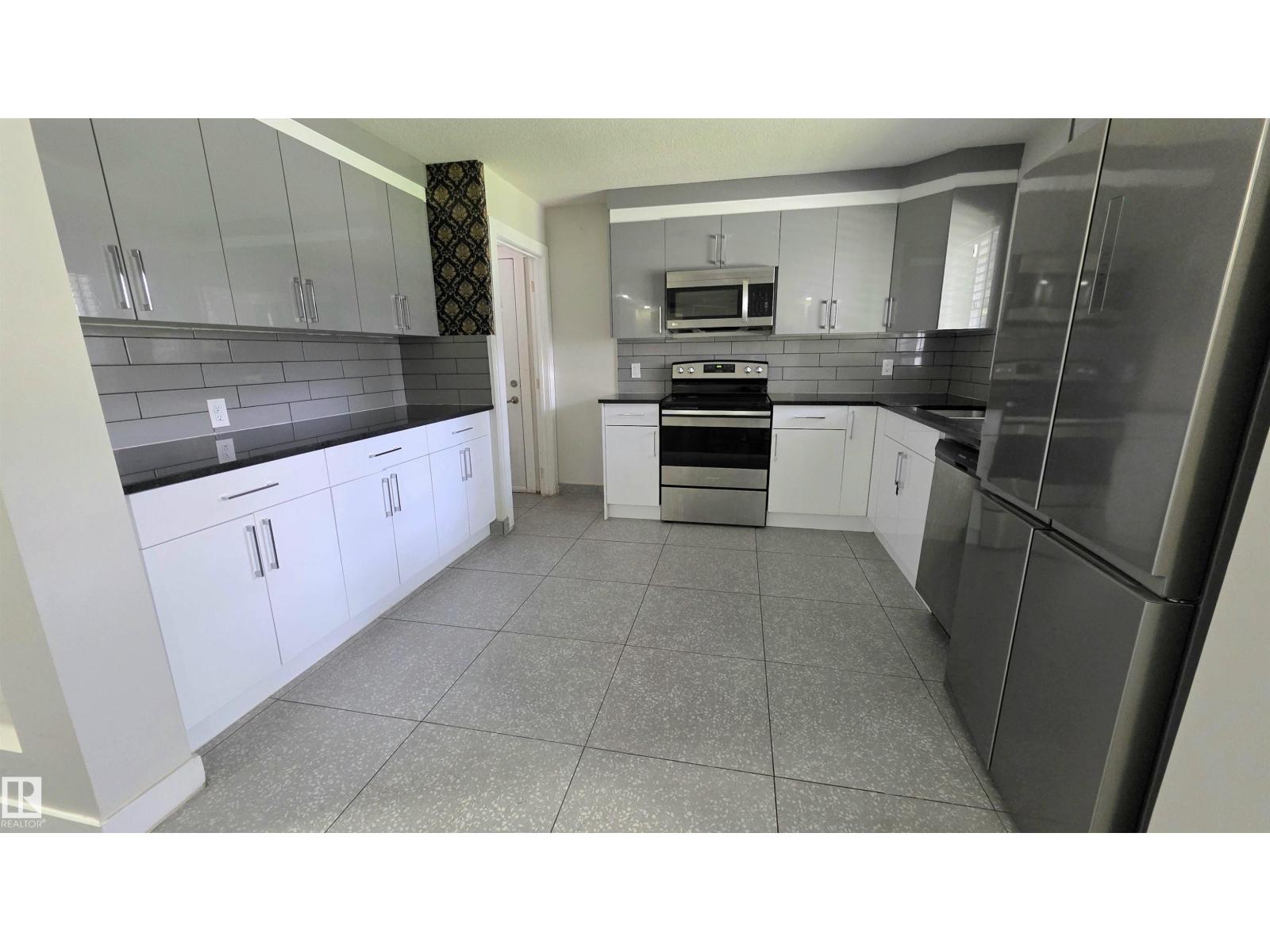 9131 83 AV NW - 8