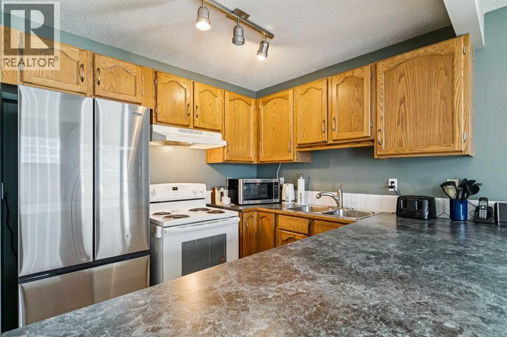 148 Everstone Drive SW, Evergreen, Calgary photo 5
