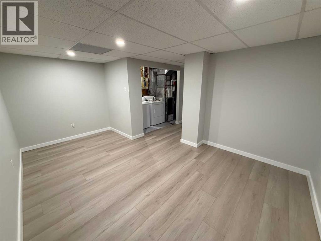 150 Sutherland Avenue - 12