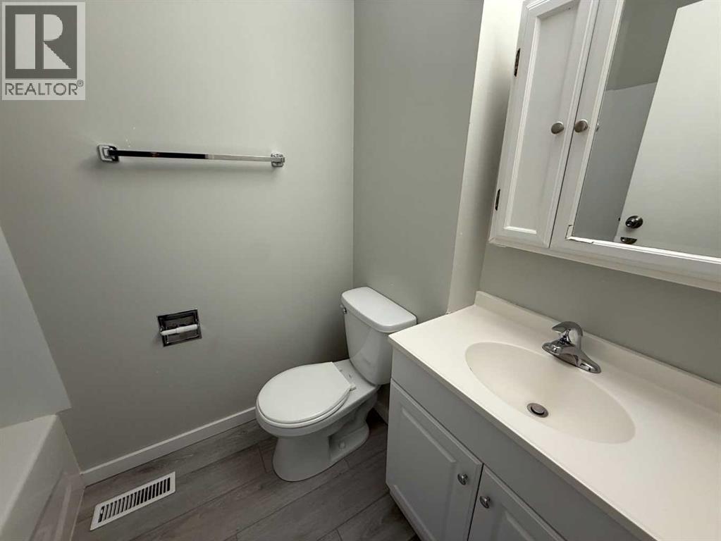 150 Sutherland Avenue - 9