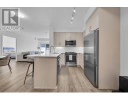 903 - 65 Oneida Crescent, Richmond Hill, ON L4B0G9 Photo 8