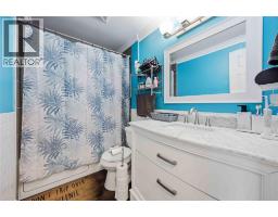 403 Huxley Avenue, Sarnia, ON N7S4Z1 Photo 26
