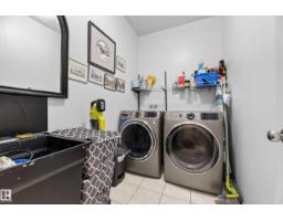 979 Hollingsworth Bn Nw, Edmonton, AB T6R3G7 Photo 40