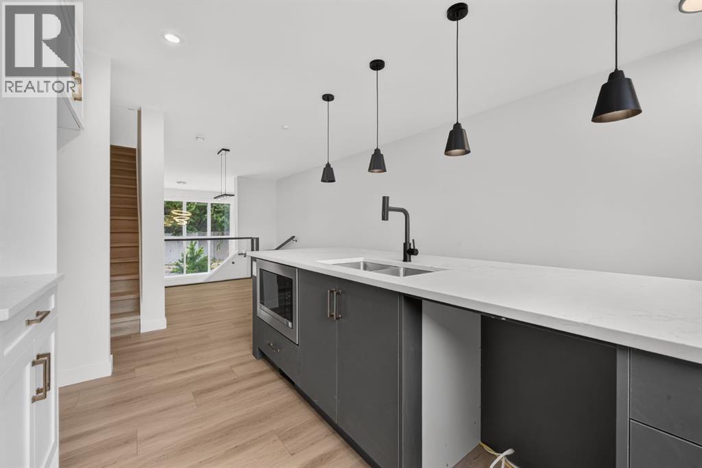 2022 12 Avenue SW - 25