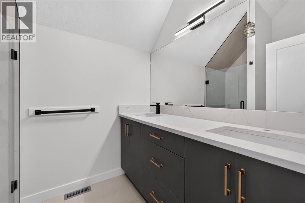 2022 12 Avenue SW - 35