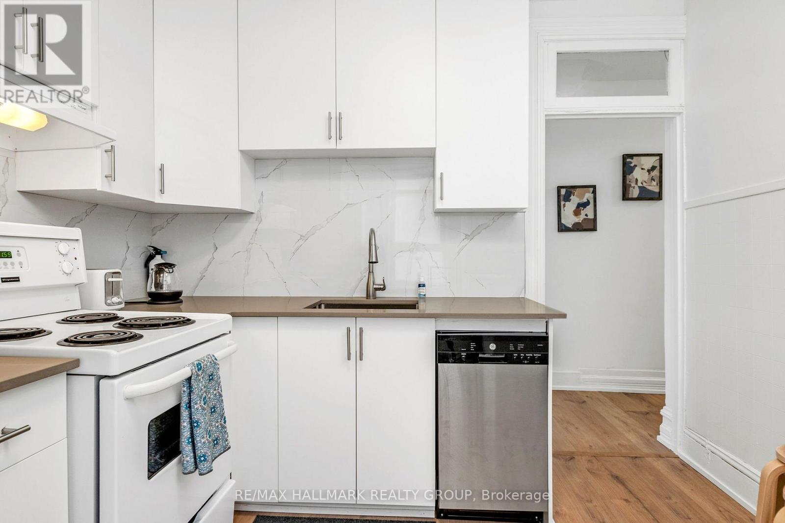 2 Bed, 1 Bath Multi-Family for Rent in Ottawa – UNIT 2 – 277 ARLINGTON AVENUE, Ottawa – MLS# X13654914 - Image 14