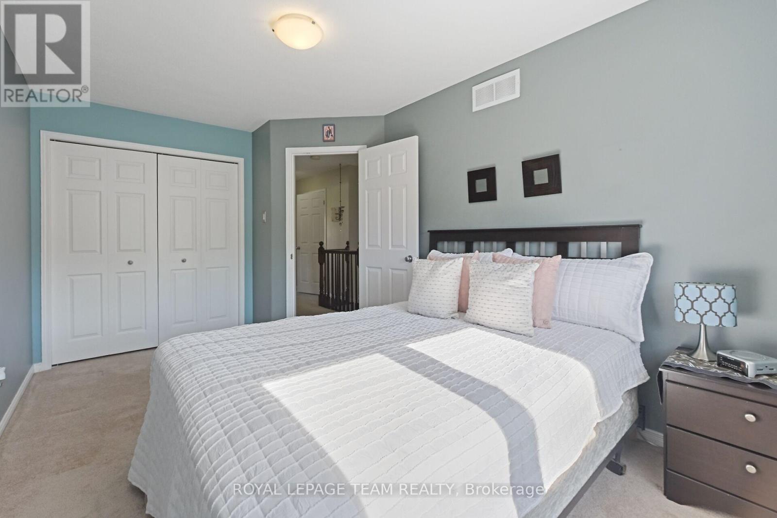 3 Bed, 3 Bath House for Rent in Ottawa – 215 PARKROSE PRIVATE, Ottawa – MLS# X13654922 - Image 24