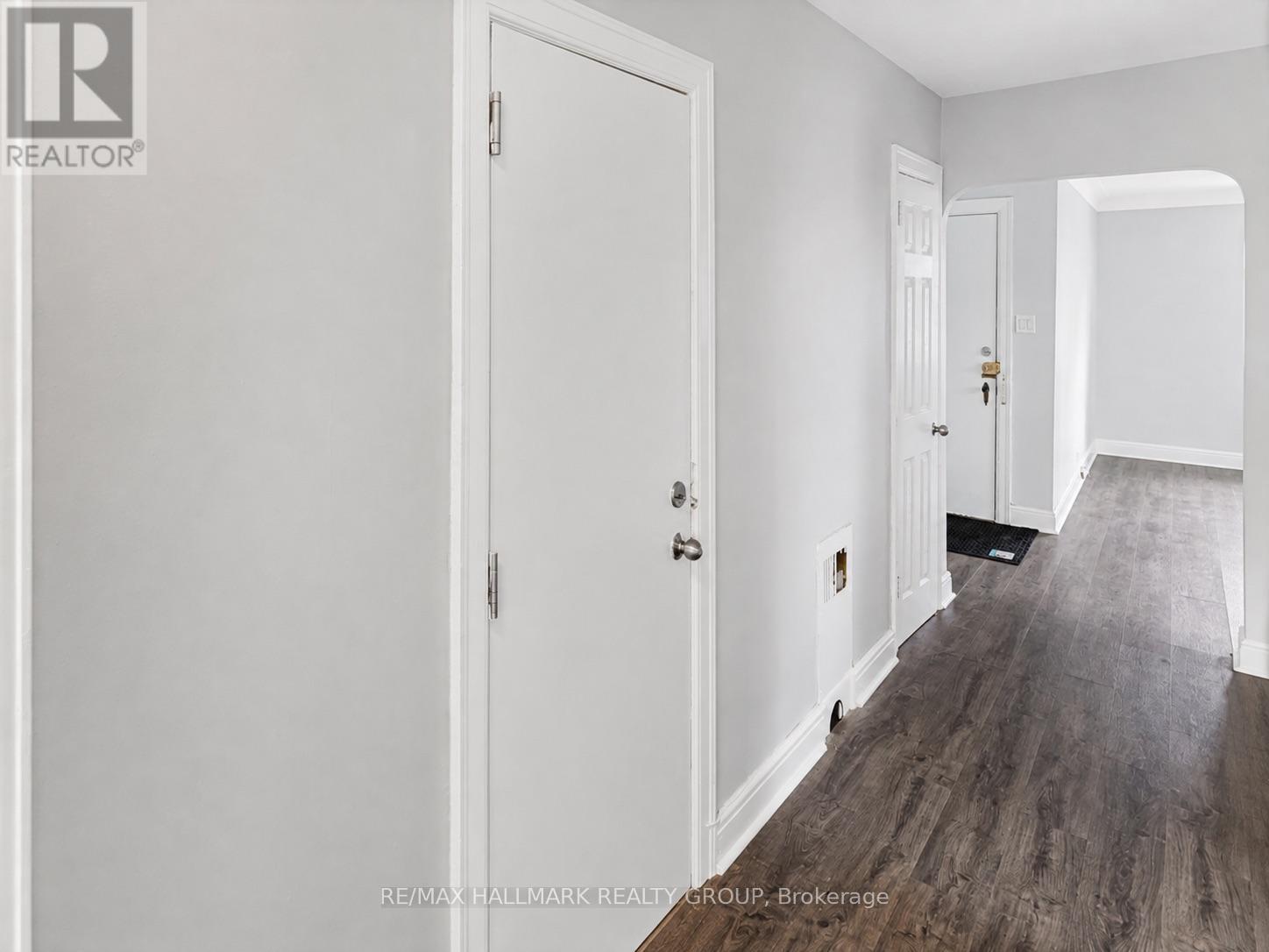 3 Bed, 1 Bath House for Rent in Ottawa – 2 – 20 LOWER CHARLOTTE STREET, Ottawa – MLS# X13654924 - Image 16
