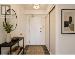 912 - 4 Park Vista Drive, Toronto, ON M4B3M8 Photo 7