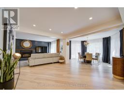 1360 Old English Lane, Oakville, ON L6M2P8 Photo 15