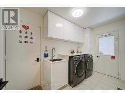 1360 Old English Lane, Oakville, ON L6M2P8 Photo 25