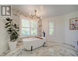 1360 Old English Lane, Oakville, ON L6M2P8 Photo 31