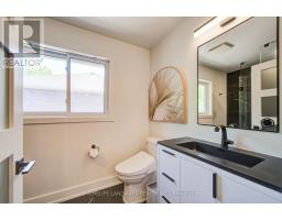 1360 Old English Lane, Oakville, ON L6M2P8 Photo 36